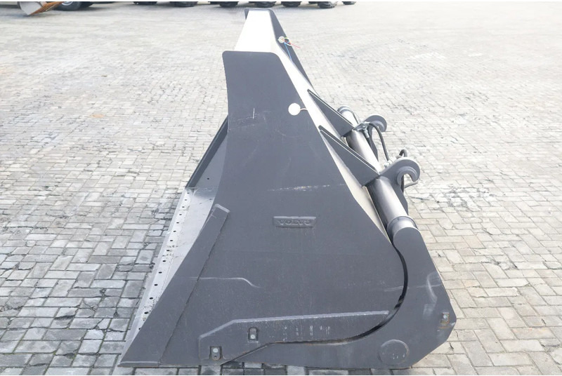 Volvo 3 M3 | HIGH TIP BUCKET | HOCHKIPPSCHAUFEL | HOOGKIEPBAK | NEW - Kašika za Građevinska mašina: slika 4 Volvo 3 M3 | HIGH TIP BUCKET | HOCHKIPPSCHAUFEL | HOOGKIEPBAK | NEW - Kašika za Građevinska mašina: slika 4