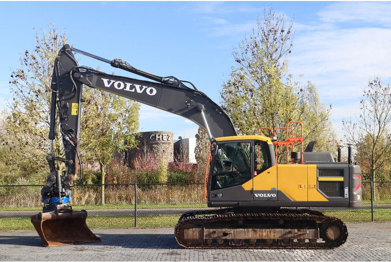 Volvo EC200EL | EC 200 EL | TILT ROTATOR | 3D GPS | BUCKET - Bager guseničar: slika 1 Volvo EC200EL | EC 200 EL | TILT ROTATOR | 3D GPS | BUCKET - Bager guseničar: slika 1