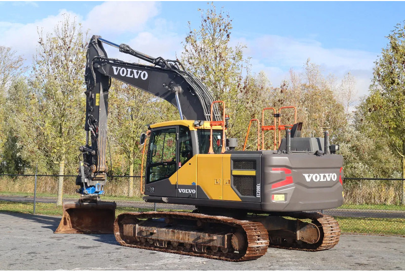 Volvo EC200EL | EC 200 EL | TILT ROTATOR | 3D GPS | BUCKET - Bager guseničar: slika 3 Volvo EC200EL | EC 200 EL | TILT ROTATOR | 3D GPS | BUCKET - Bager guseničar: slika 3
