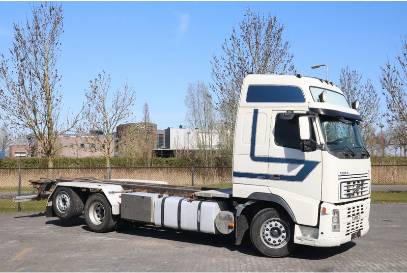 Volvo FH 460 | 6X2 | MANUAL | BDF | RETARDER | EURO 6 - Kamion za prevoz kontejnera/ Kamion sa promenjivim sandukom: slika 3 Volvo FH 460 | 6X2 | MANUAL | BDF | RETARDER | EURO 6 - Kamion za prevoz kontejnera/ Kamion sa promenjivim sandukom: slika 3