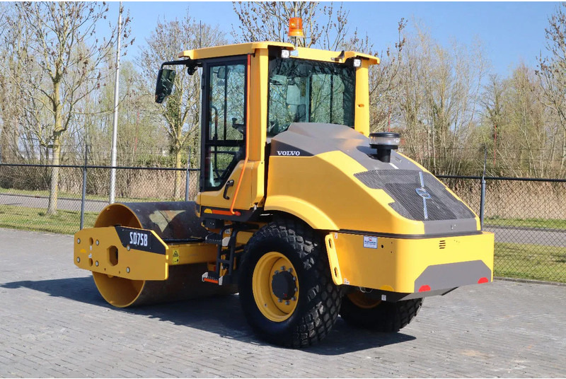 Volvo SD75B | SD 75 B | NEW / UNUSED | 1 YEAR WARRANTY - Kombinovani valjak: slika 3 Volvo SD75B | SD 75 B | NEW / UNUSED | 1 YEAR WARRANTY - Kombinovani valjak: slika 3