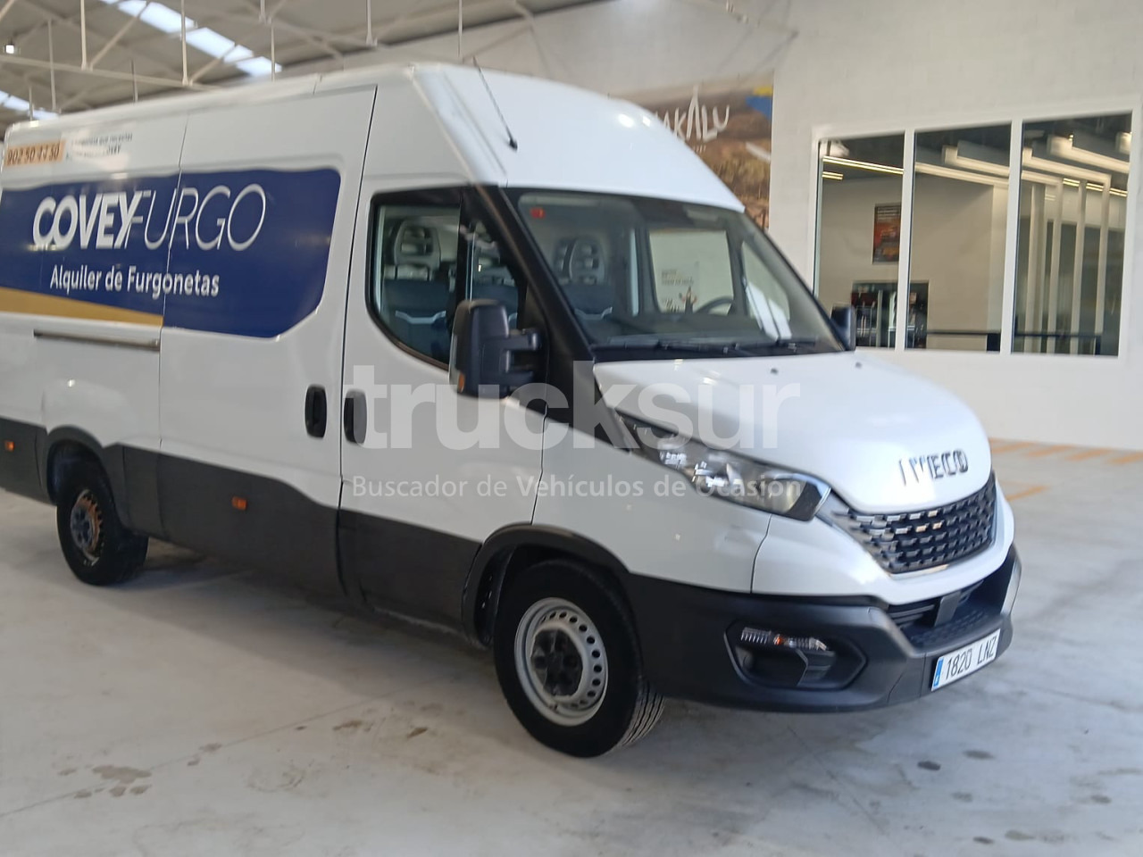 IVECO 35S14 12M3 - Dostavno vozilo sa zatvorenim sandukom: slika 2 IVECO 35S14 12M3 - Dostavno vozilo sa zatvorenim sandukom: slika 2
