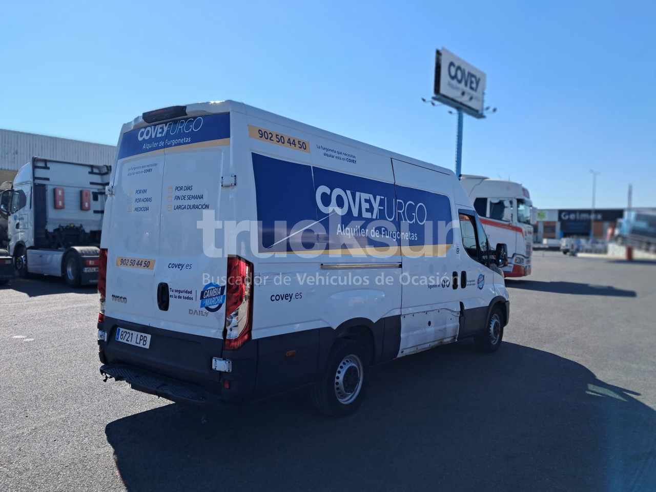 IVECO 35S14 12M3 - Dostavno vozilo sa zatvorenim sandukom: slika 4 IVECO 35S14 12M3 - Dostavno vozilo sa zatvorenim sandukom: slika 4