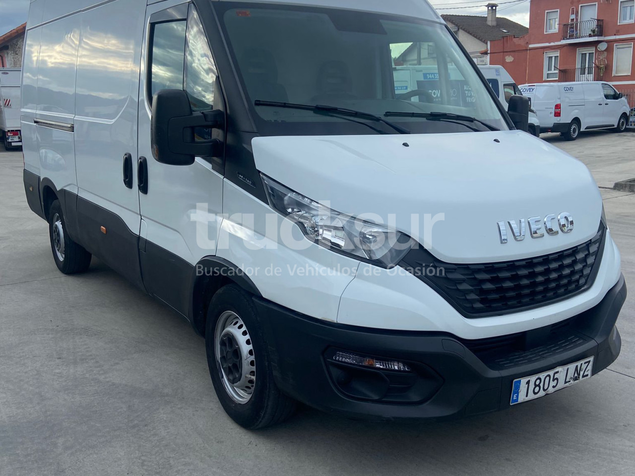 IVECO 35S14 12M3 - Dostavno vozilo sa zatvorenim sandukom: slika 2 IVECO 35S14 12M3 - Dostavno vozilo sa zatvorenim sandukom: slika 2