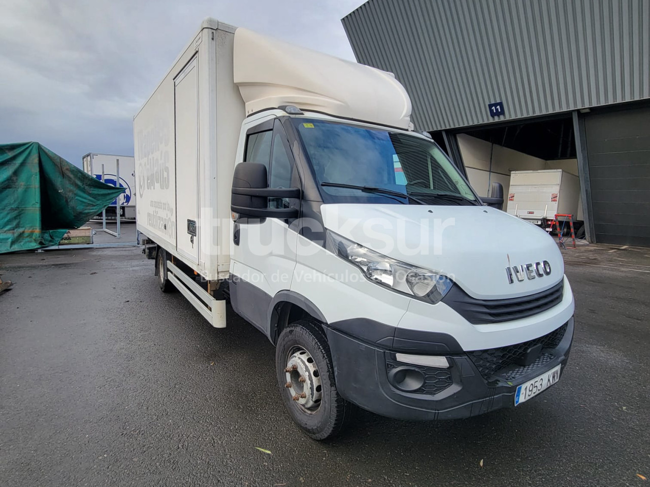 IVECO 72C18 P/E - Kamion sa zatvorenim sandukom: slika 1 IVECO 72C18 P/E - Kamion sa zatvorenim sandukom: slika 1