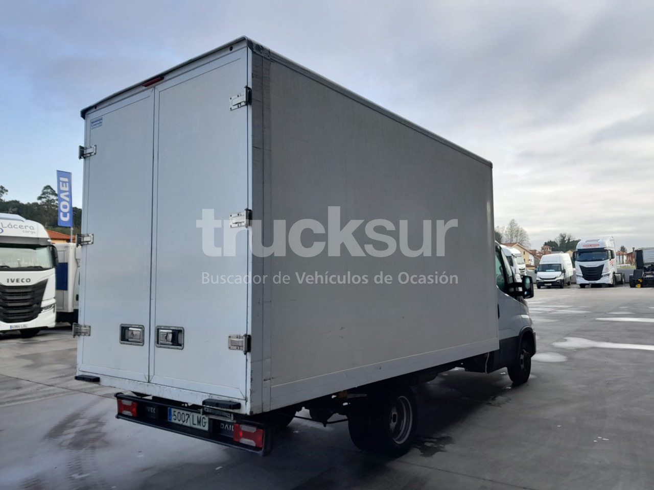 IVECO DAILY 35C16H - Dostavno vozilo sa zatvorenim sandukom: slika 3 IVECO DAILY 35C16H - Dostavno vozilo sa zatvorenim sandukom: slika 3
