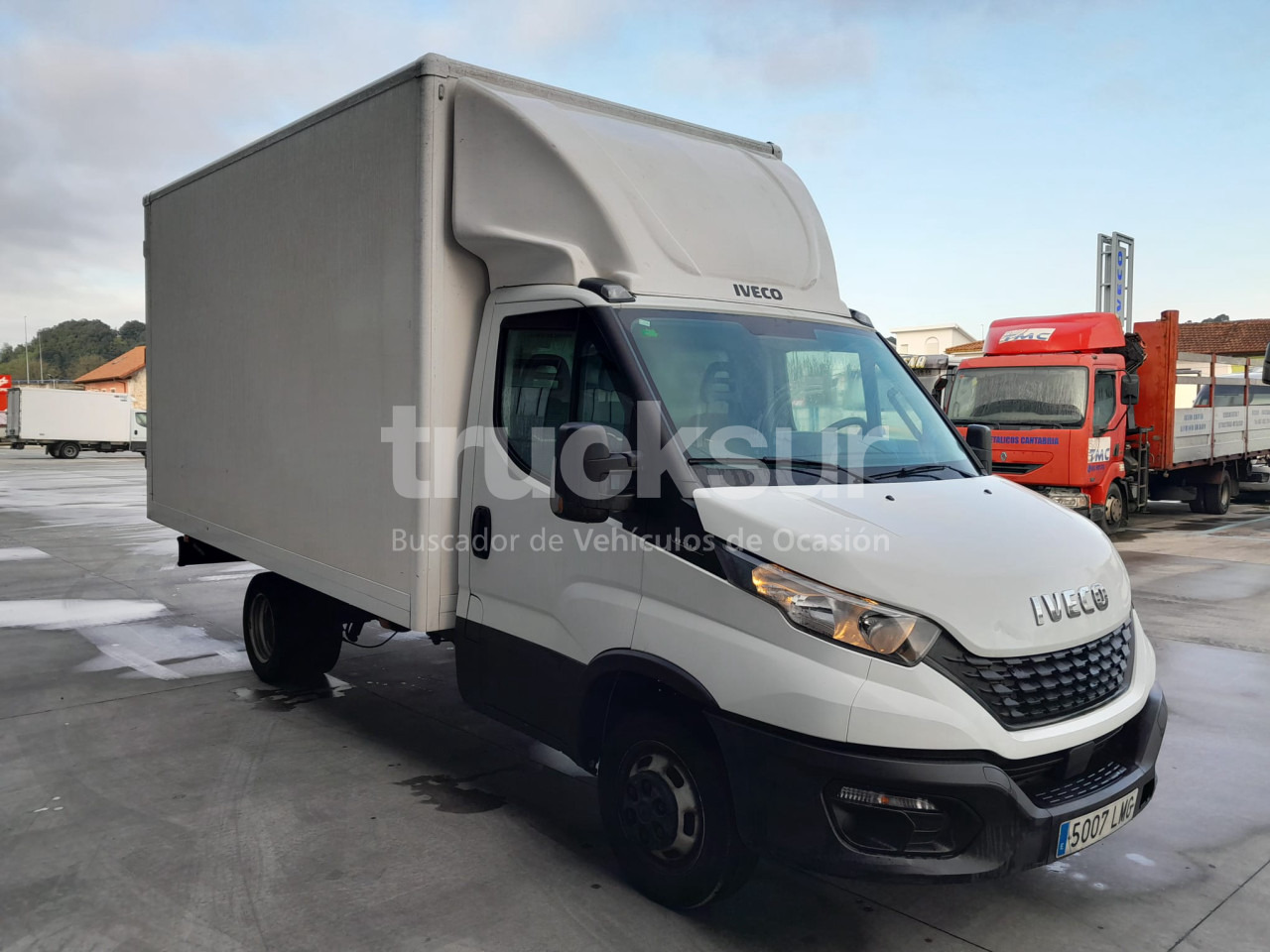 IVECO DAILY 35C16H - Dostavno vozilo sa zatvorenim sandukom: slika 2 IVECO DAILY 35C16H - Dostavno vozilo sa zatvorenim sandukom: slika 2