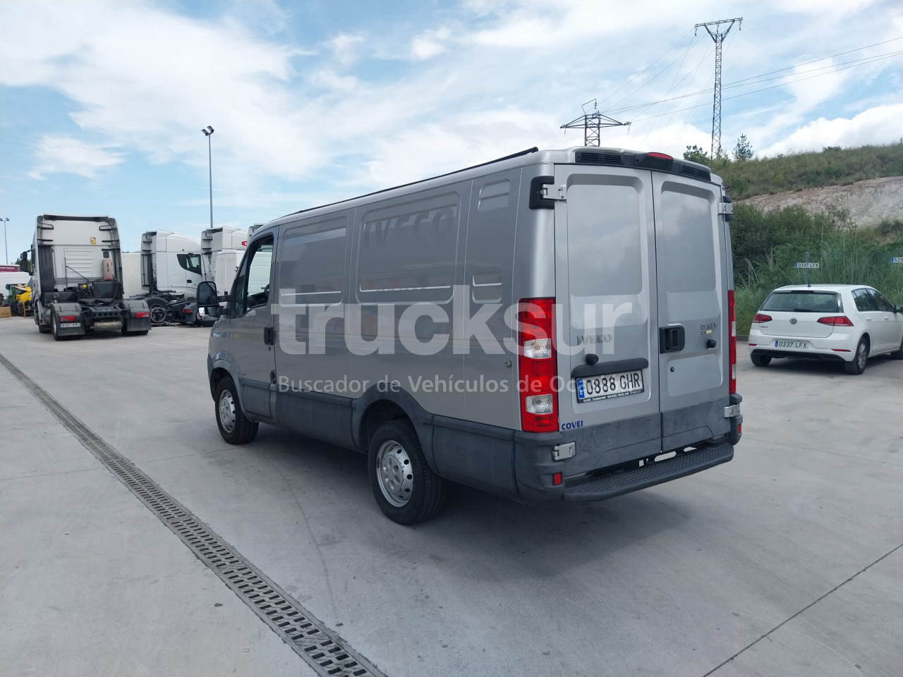 IVECO DAILY 35S12 7M3 - Dostavno vozilo sa zatvorenim sandukom: slika 5 IVECO DAILY 35S12 7M3 - Dostavno vozilo sa zatvorenim sandukom: slika 5