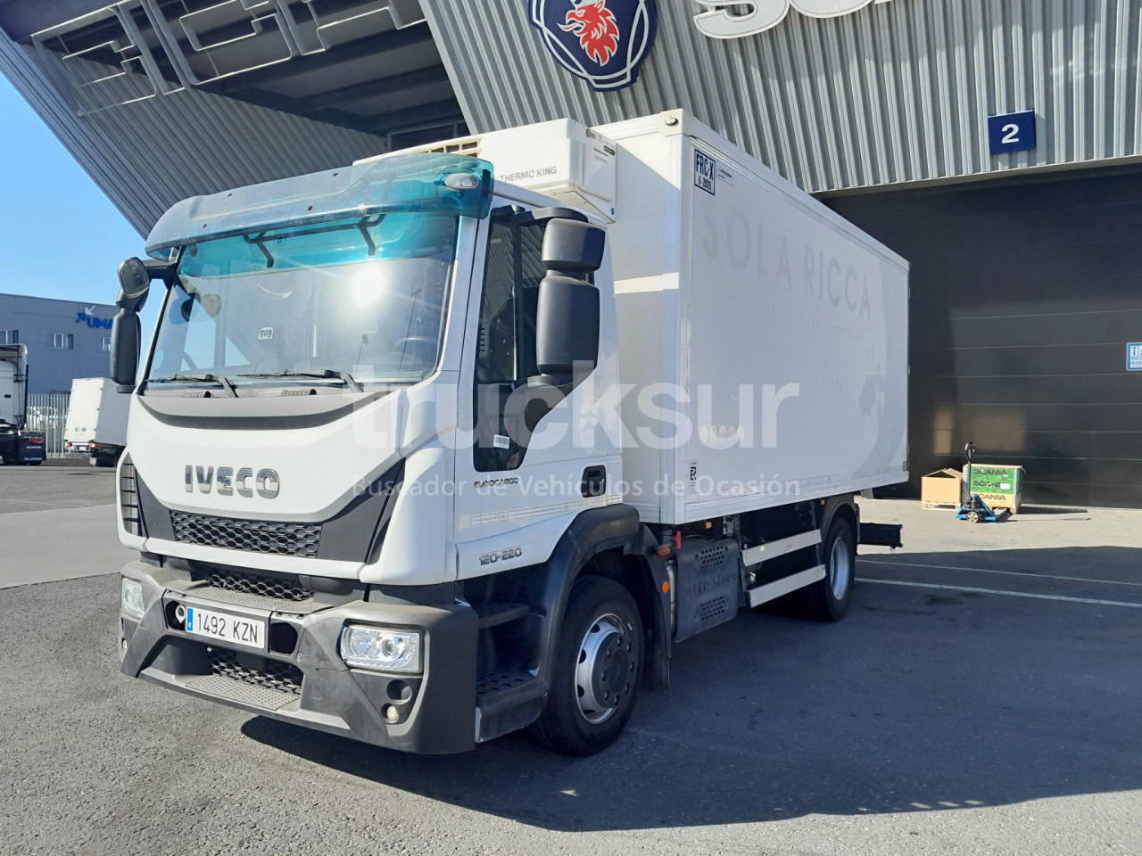 IVECO ML120E22 FRC-X - Kamion sa zatvorenim sandukom: slika 2 IVECO ML120E22 FRC-X - Kamion sa zatvorenim sandukom: slika 2