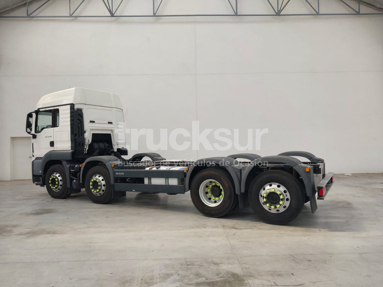 MAN TGS35.400 8X2*6 - Kamion sa golom šasijom i zatvorenom kabinom: slika 3 MAN TGS35.400 8X2*6 - Kamion sa golom šasijom i zatvorenom kabinom: slika 3
