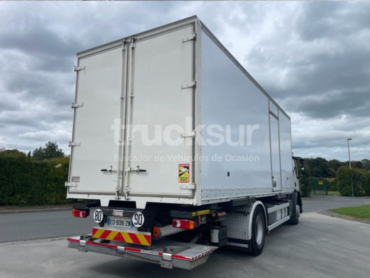RENAULT D280.18 - Kamion sa zatvorenim sandukom: slika 3 RENAULT D280.18 - Kamion sa zatvorenim sandukom: slika 3