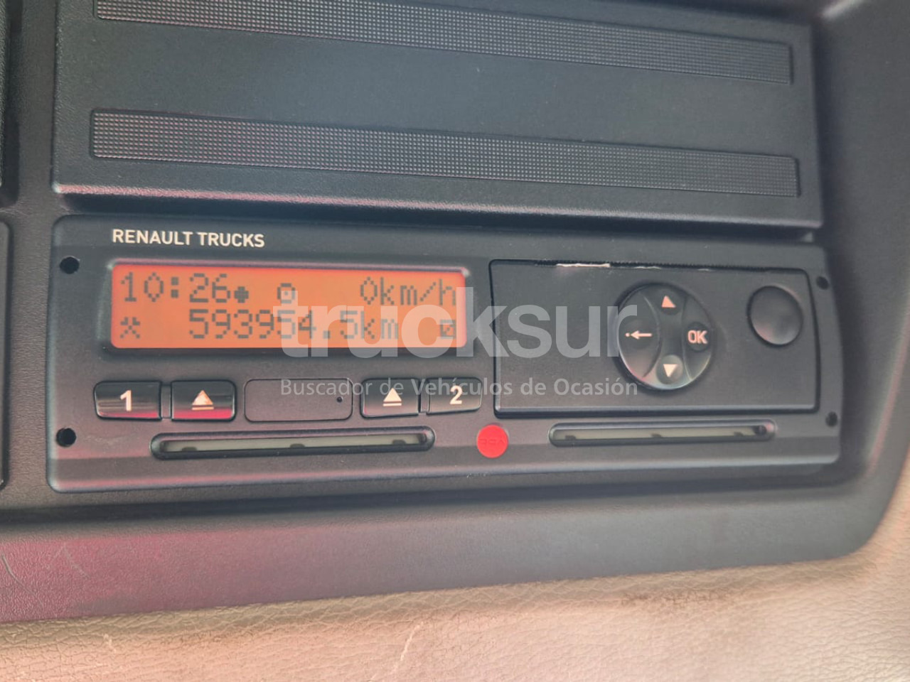 RENAULT D320.26 - Kamion sa ceradom: slika 2 RENAULT D320.26 - Kamion sa ceradom: slika 2
