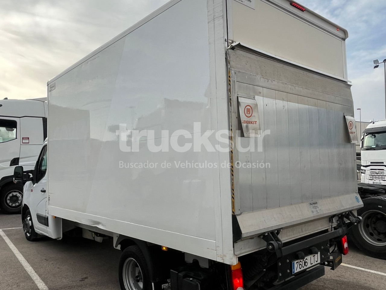 RENAULT MASTER 165.35 GV - Dostavno vozilo sa zatvorenim sandukom: slika 5 RENAULT MASTER 165.35 GV - Dostavno vozilo sa zatvorenim sandukom: slika 5