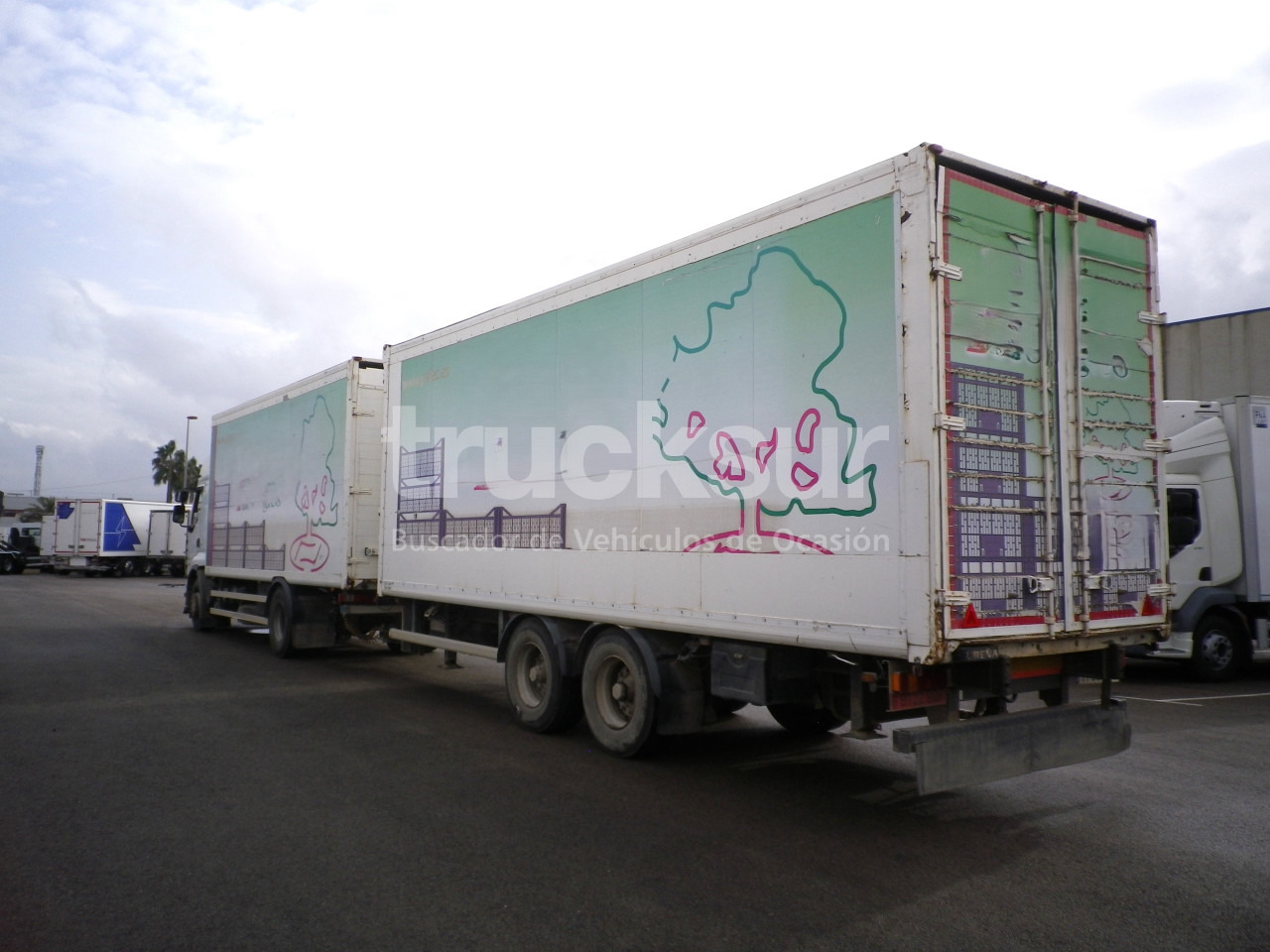 RENAULT PREMIUM 370 DXI REMOLCADOR - Kamion sa zatvorenim sandukom: slika 5 RENAULT PREMIUM 370 DXI REMOLCADOR - Kamion sa zatvorenim sandukom: slika 5