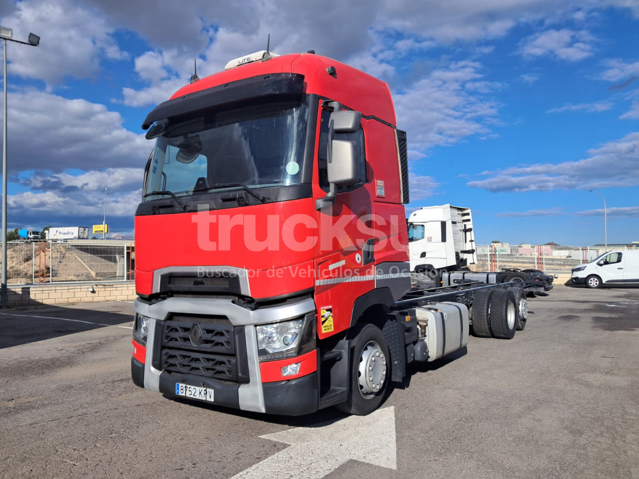 RENAULT T480 HIGH SLEEPER CAB 6X2*4 ejes 6x2*4 - Kamion sa golom šasijom i zatvorenom kabinom: slika 1 RENAULT T480 HIGH SLEEPER CAB 6X2*4 ejes 6x2*4 - Kamion sa golom šasijom i zatvorenom kabinom: slika 1
