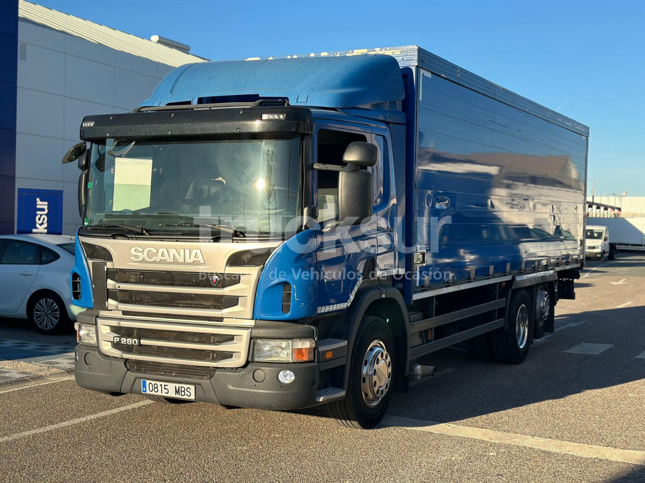 SCANIA P 280 ejes 6x2*4 - Kamion sa zatvorenim sandukom: slika 1 SCANIA P 280 ejes 6x2*4 - Kamion sa zatvorenim sandukom: slika 1