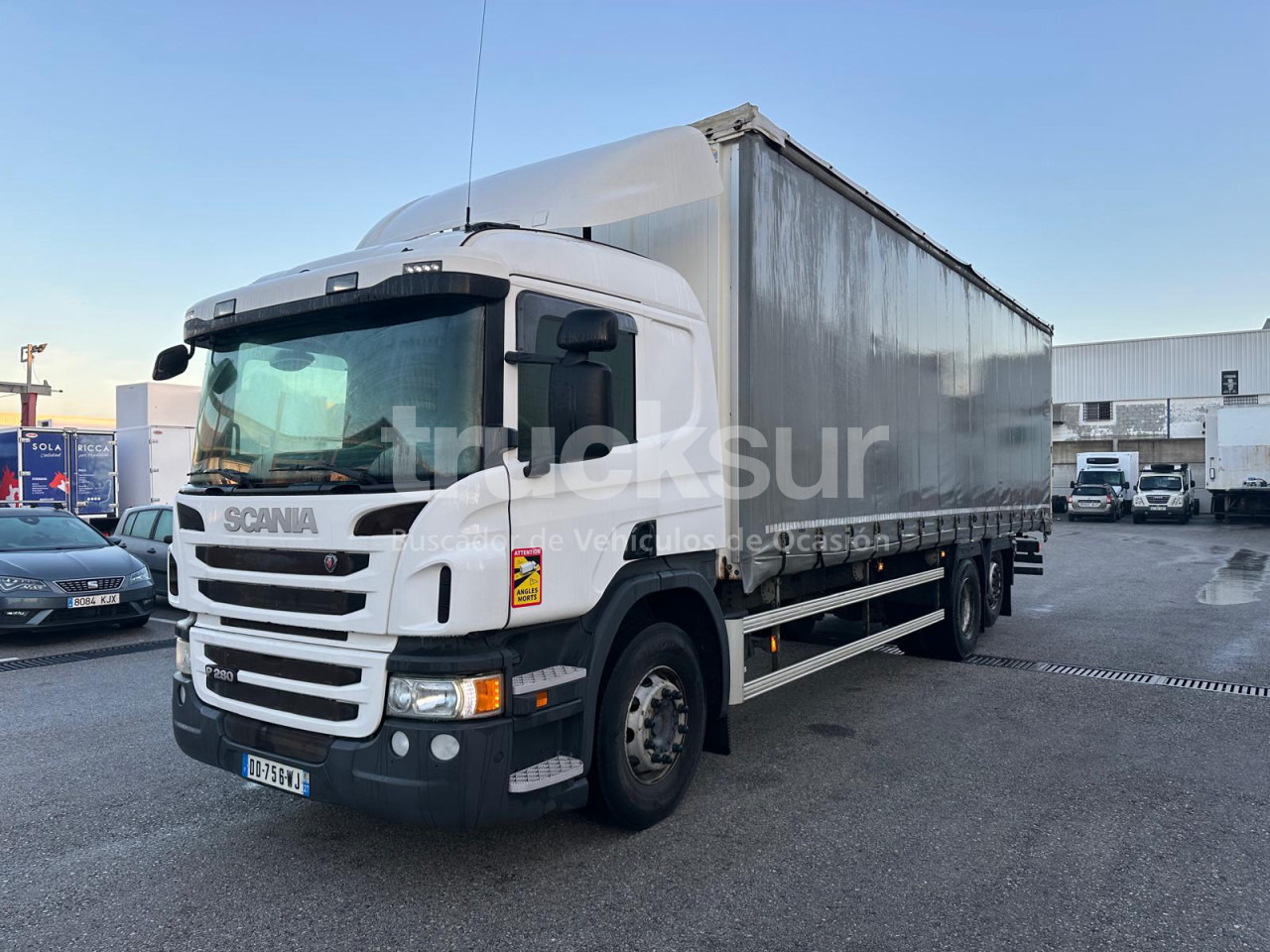 SCANIA P280.26 ejes 6x2*4 - Kamion sa ceradom: slika 1 SCANIA P280.26 ejes 6x2*4 - Kamion sa ceradom: slika 1