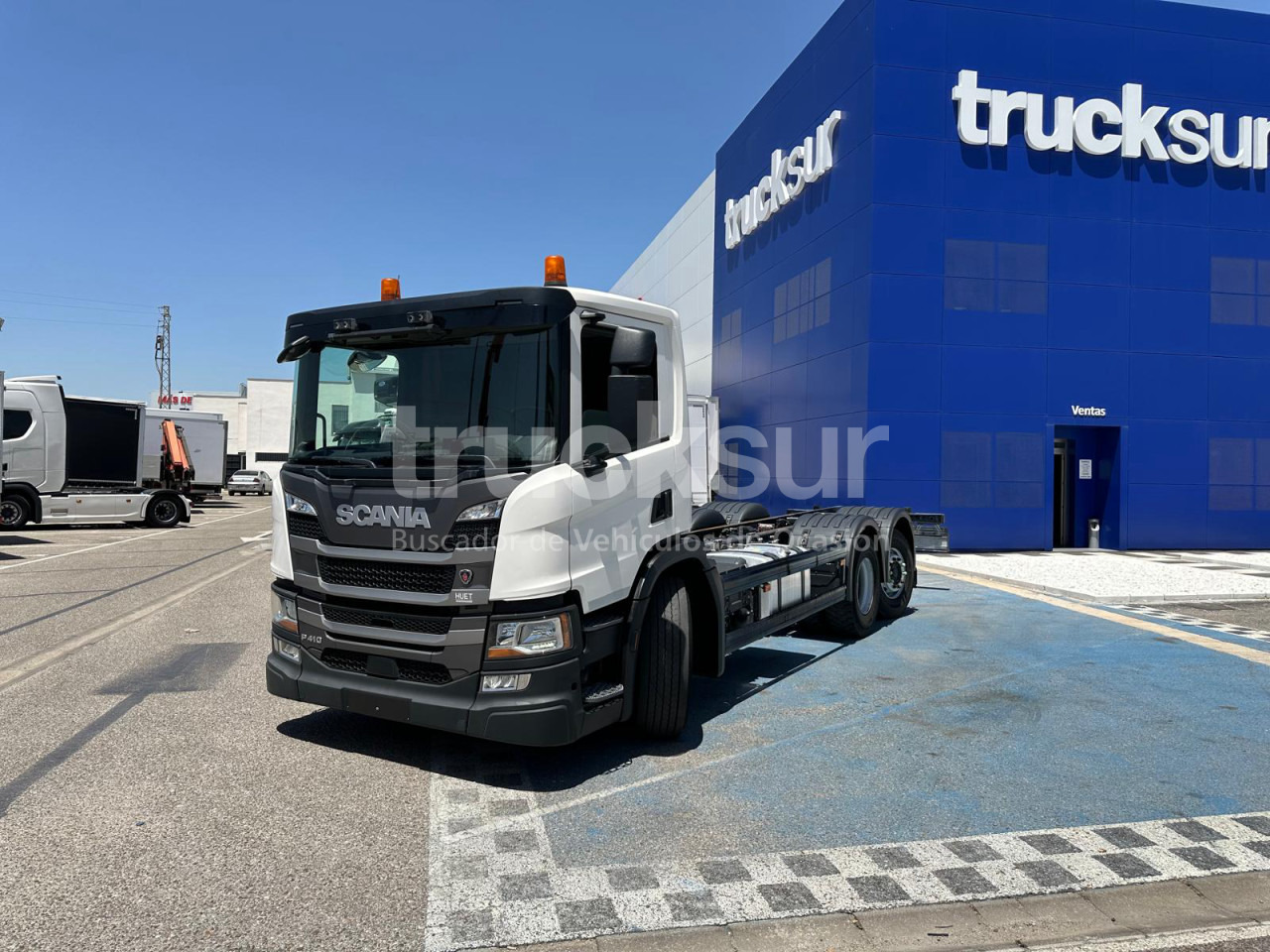 SCANIA P410.26 ejes 6x2*4 - Kamion sa golom šasijom i zatvorenom kabinom: slika 5 SCANIA P410.26 ejes 6x2*4 - Kamion sa golom šasijom i zatvorenom kabinom: slika 5