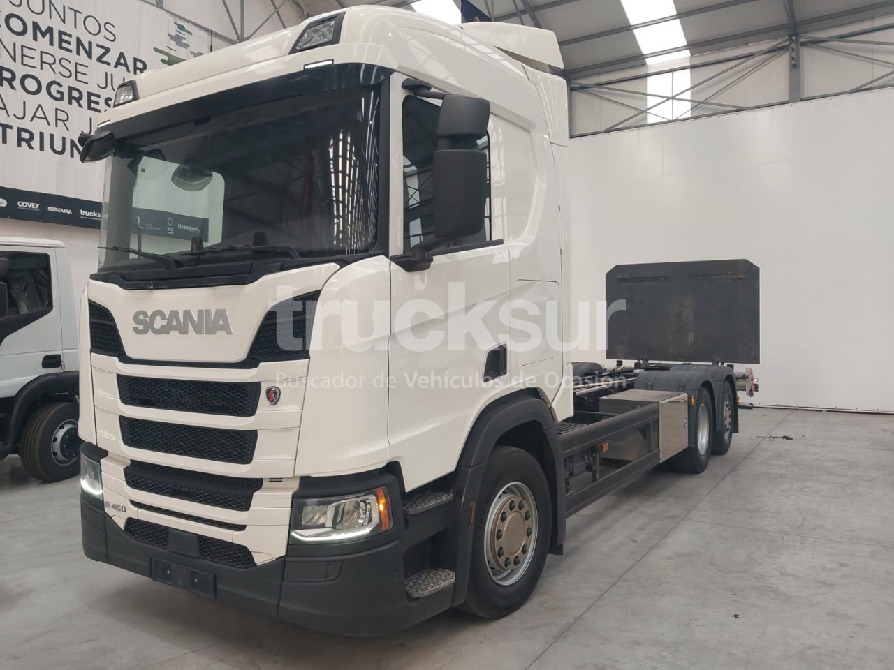 SCANIA R450.26 ejes 6x2*4 - Kamion sa golom šasijom i zatvorenom kabinom: slika 2 SCANIA R450.26 ejes 6x2*4 - Kamion sa golom šasijom i zatvorenom kabinom: slika 2