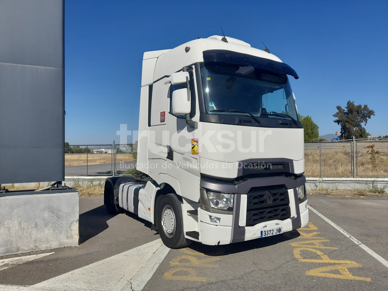 RENAULT T520 HIGH SLEEPER CAB - Tegljač: slika 2 RENAULT T520 HIGH SLEEPER CAB - Tegljač: slika 2