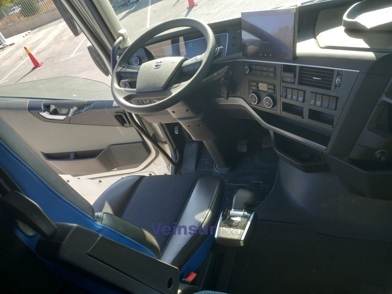 VOLVO FH5 I-SAVE - Tegljač: slika 2 VOLVO FH5 I-SAVE - Tegljač: slika 2