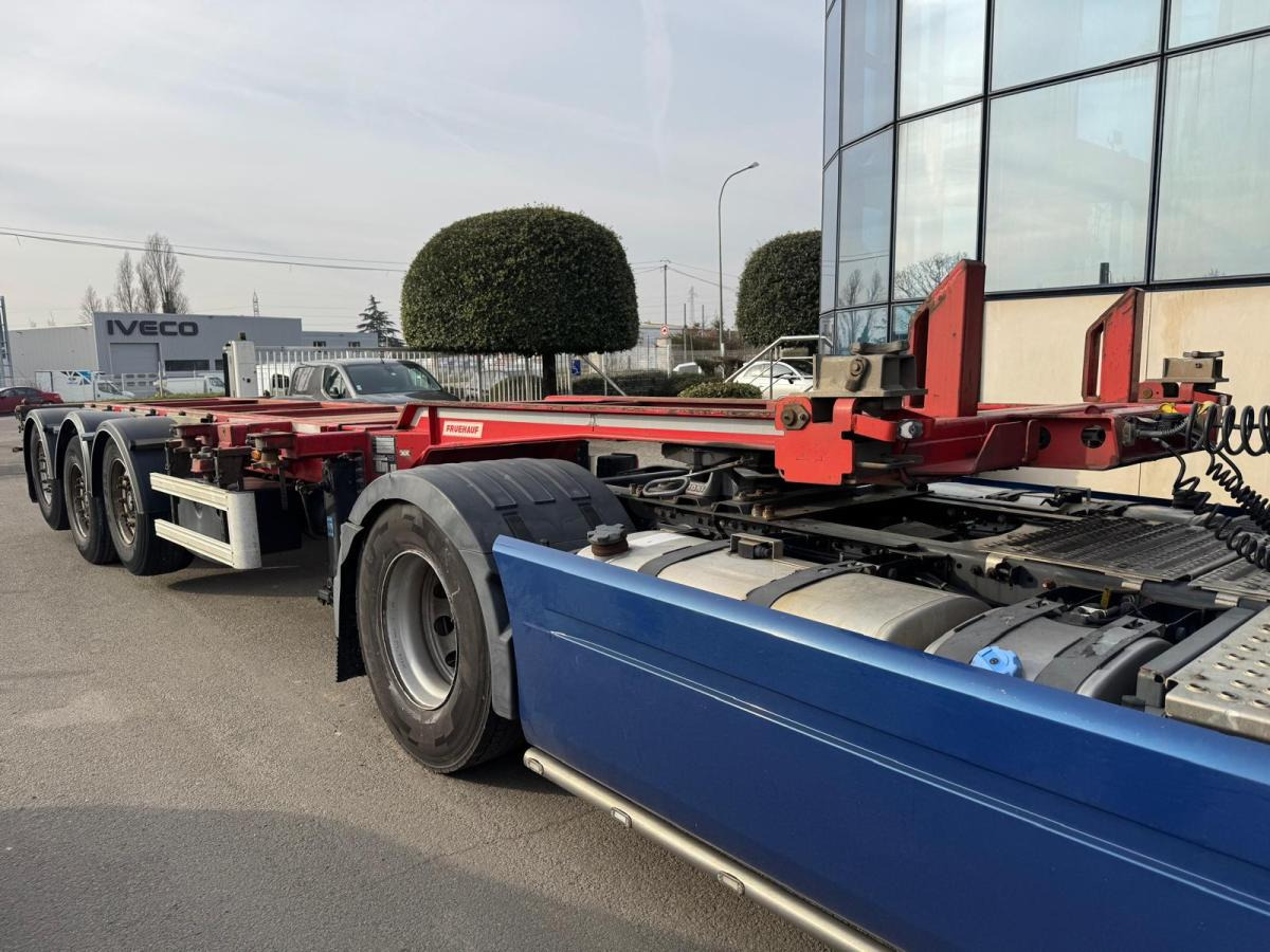 Poluprikolica za prevoz kontejnera/ Poluprikolica sa promenjivim sandukom Fruehauf: slika 7 Poluprikolica za prevoz kontejnera/ Poluprikolica sa promenjivim sandukom Fruehauf: slika 7