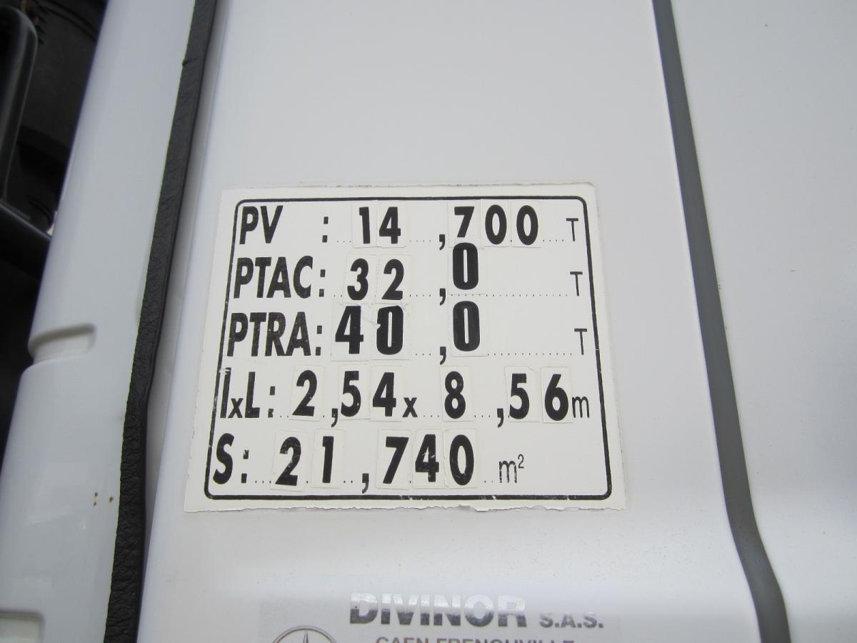 Mercedes AXOR 3240 - Istovarivač: slika 4 Mercedes AXOR 3240 - Istovarivač: slika 4