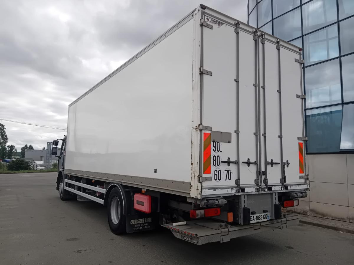 Renault Gamme D 280.19 - Kamion sa zatvorenim sandukom: slika 2 Renault Gamme D 280.19 - Kamion sa zatvorenim sandukom: slika 2