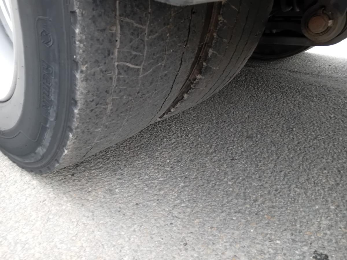 Renault Gamme D 280.19 - Kamion sa zatvorenim sandukom: slika 5 Renault Gamme D 280.19 - Kamion sa zatvorenim sandukom: slika 5