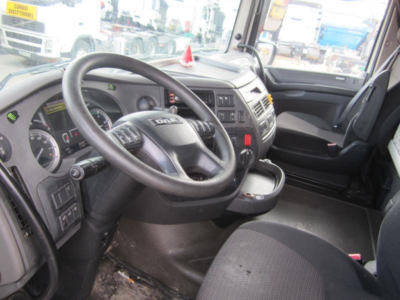 Interior photo 1: Tegljač DAF XF 460