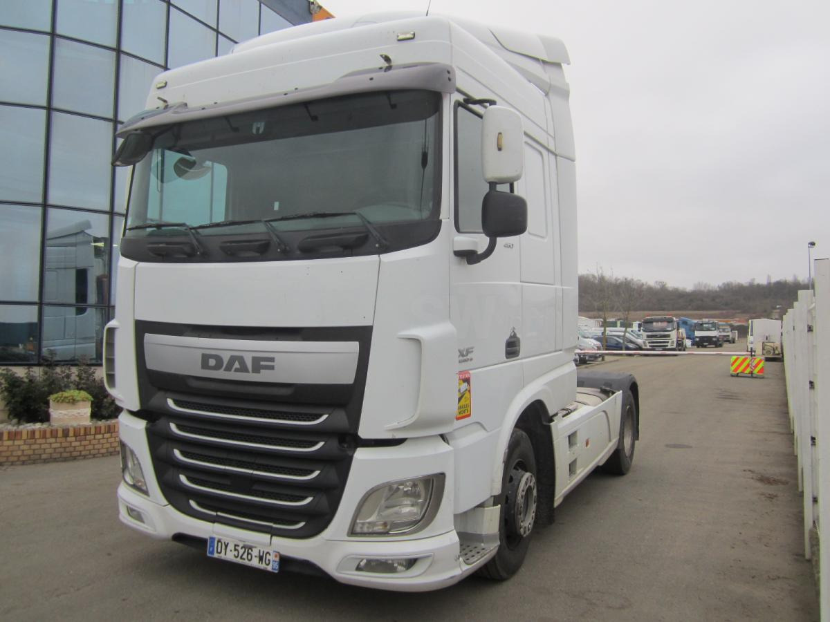 DAF XF105 460 - Tegljač: slika 1 DAF XF105 460 - Tegljač: slika 1