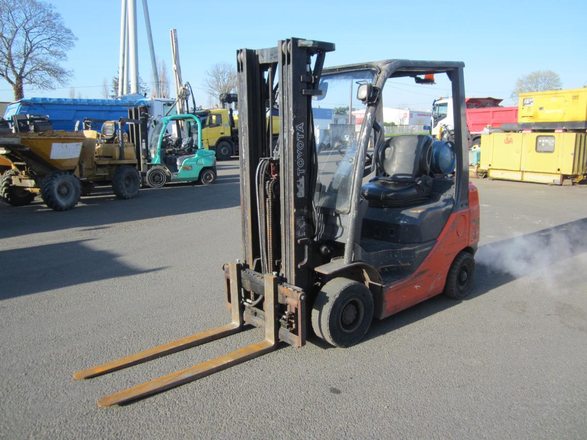 Toyota 02-8FGF18 - Gasni viljuškar: slika 2 Toyota 02-8FGF18 - Gasni viljuškar: slika 2