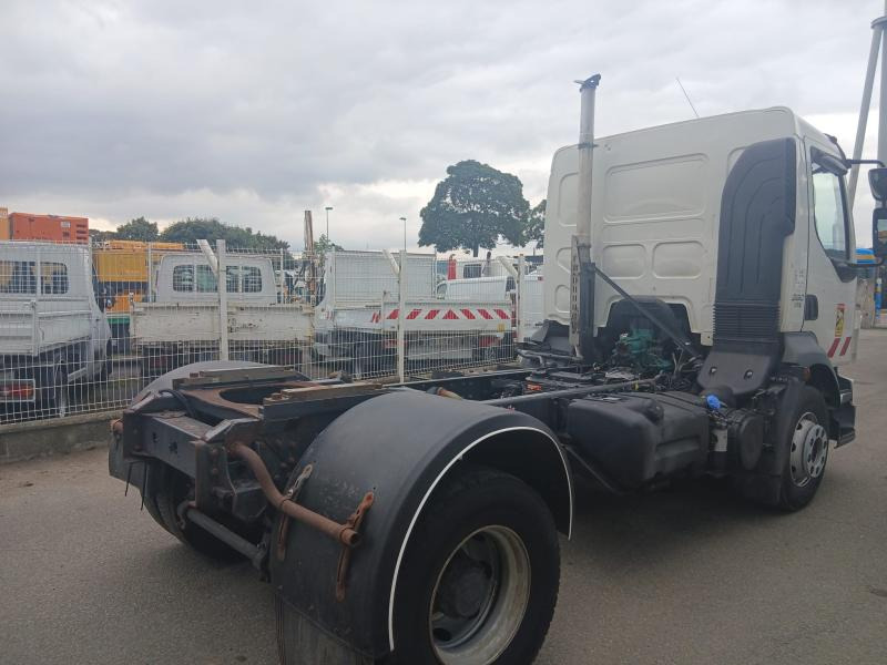 Volvo FL 260 - Kamion sa golom šasijom i zatvorenom kabinom: slika 5 Volvo FL 260 - Kamion sa golom šasijom i zatvorenom kabinom: slika 5