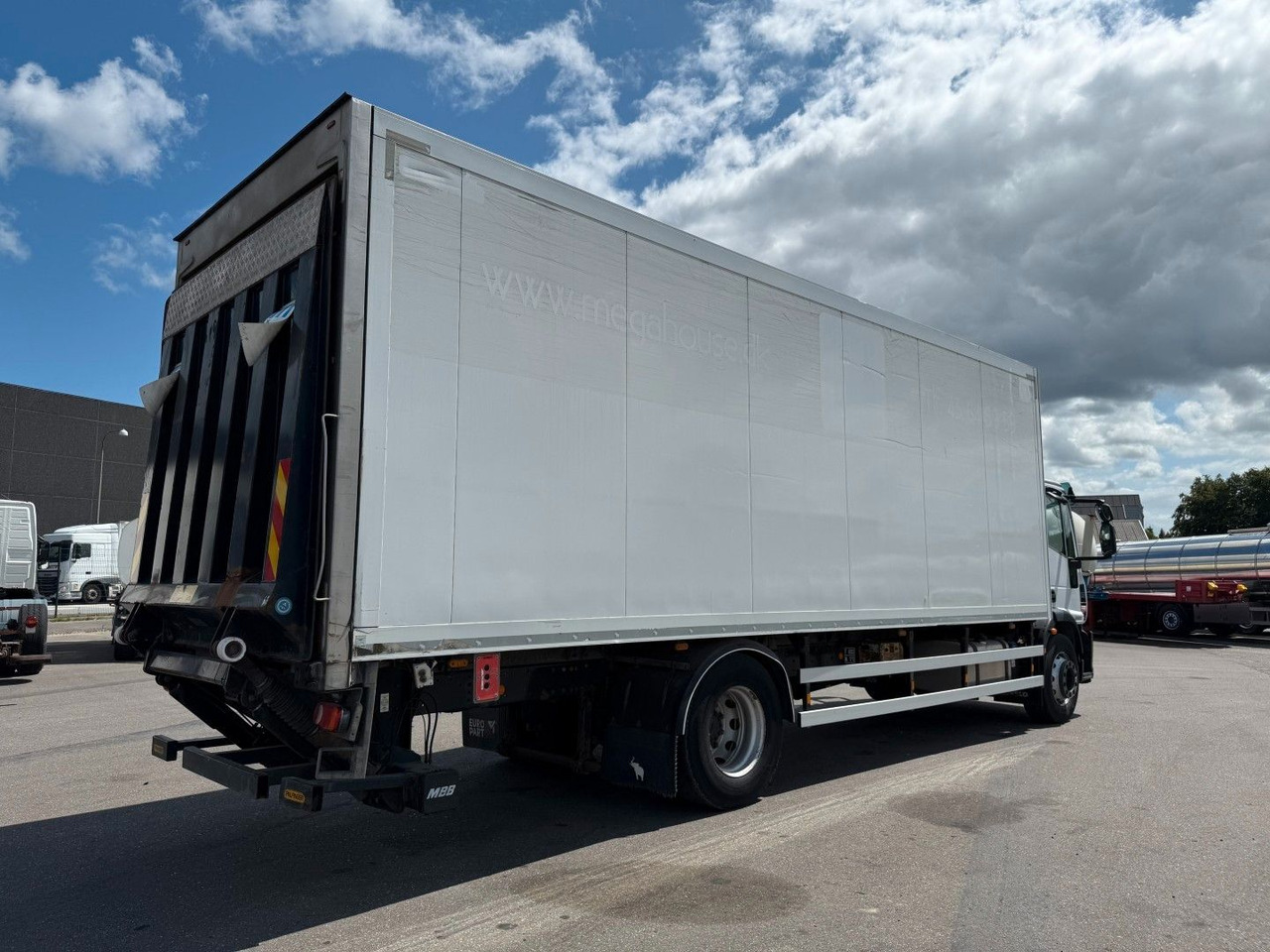 Iveco 180E32 Schmitz / Thermo King T-1200R Spectrum Iveco 180E32 Schmitz / Thermo King T-1200R Spectrum - Hladnjača: slika 3 Iveco 180E32 Schmitz / Thermo King T-1200R Spectrum Iveco 180E32 Schmitz / Thermo King T-1200R Spectrum - Hladnjača: slika 3