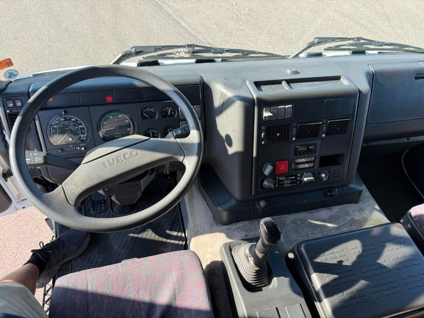 Kamion sa dizalicom Iveco EuroTech Cursor 190E31 4x2 Tipper / HMF 1060 B3: slika 6