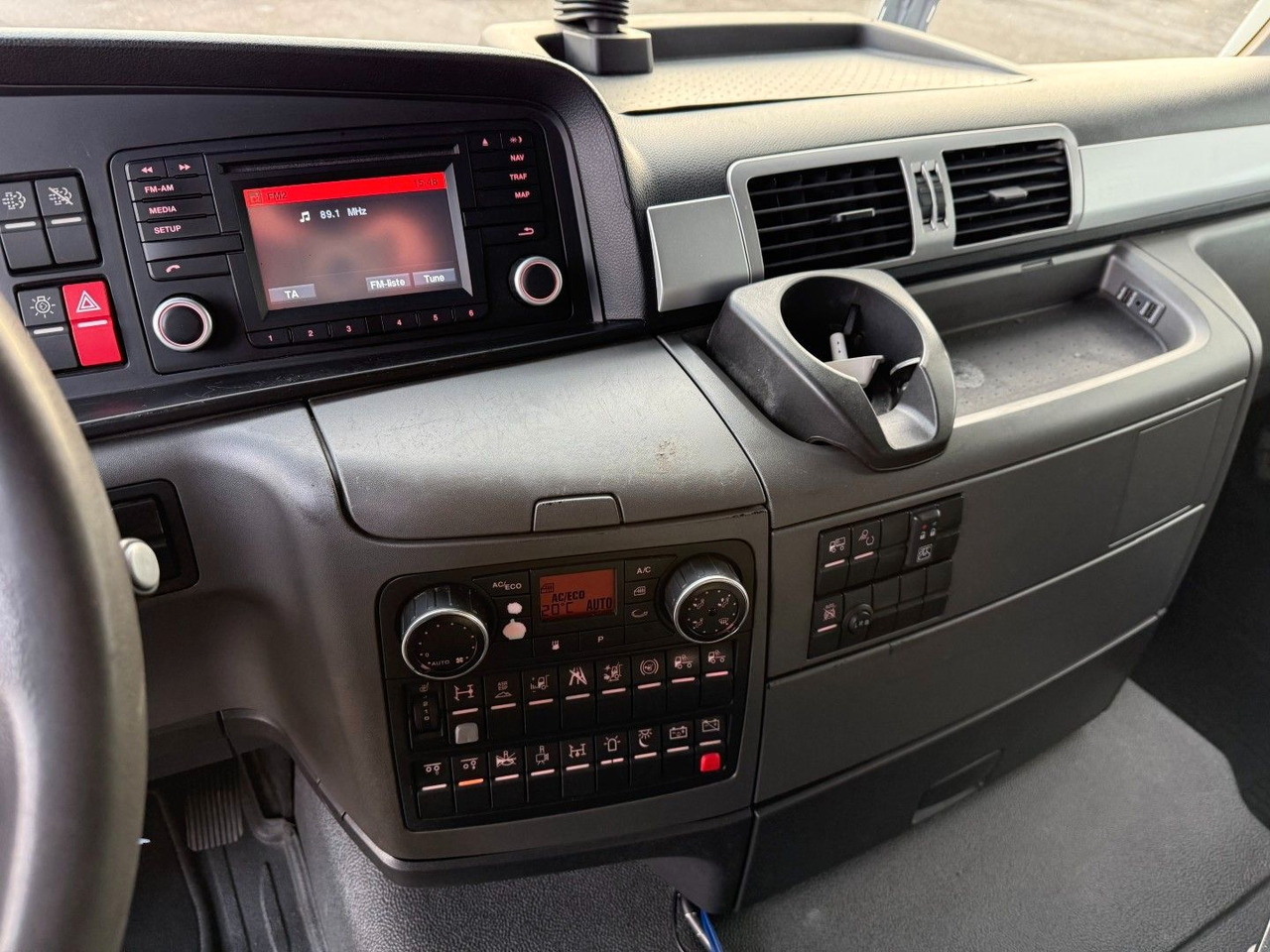 Kamion cisterna MAN TGS 35.480 8x2*6 Euro 6 23.000 l ADR Tanktruck: slika 17