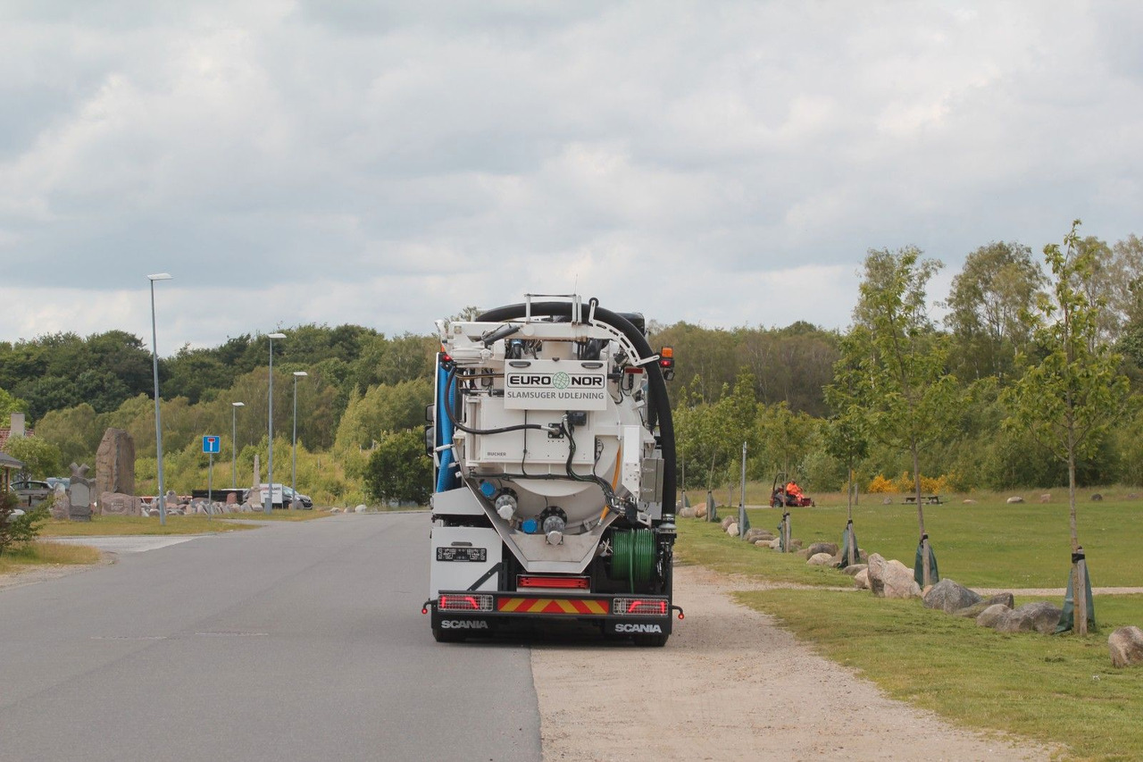 Scania G460 B8x4*4NBMN Bucher FlexLine CM140 - Vakuumska cisterna: slika 5 Scania G460 B8x4*4NBMN Bucher FlexLine CM140 - Vakuumska cisterna: slika 5