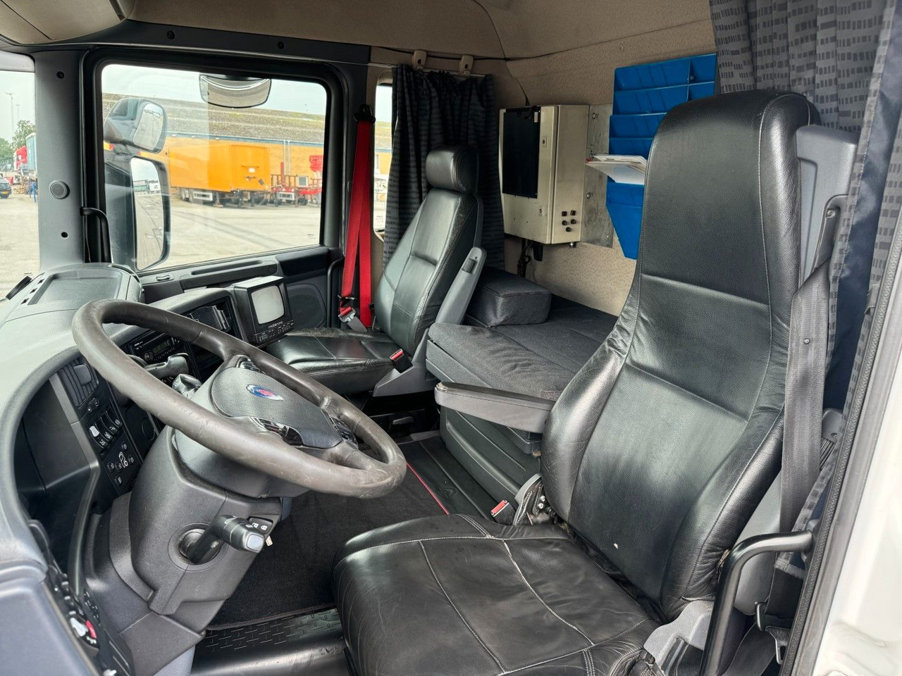 Scania R480 6x2*4 19.000 L ADR Tanktruck - Kamion cisterna: slika 5 Scania R480 6x2*4 19.000 L ADR Tanktruck - Kamion cisterna: slika 5