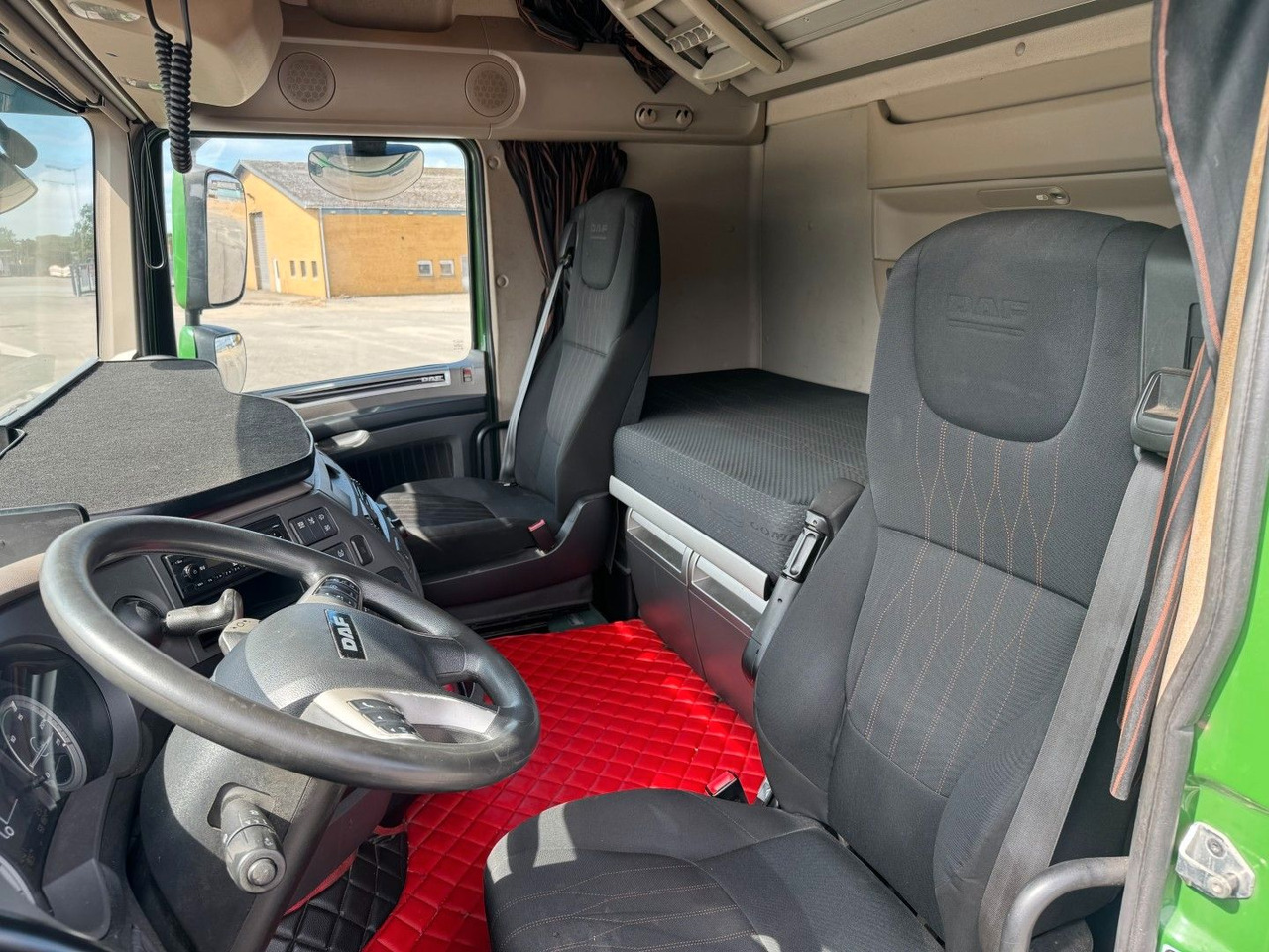 DAF XF 450 4x2 SSC Euro 6 - Tegljač: slika 5 DAF XF 450 4x2 SSC Euro 6 - Tegljač: slika 5