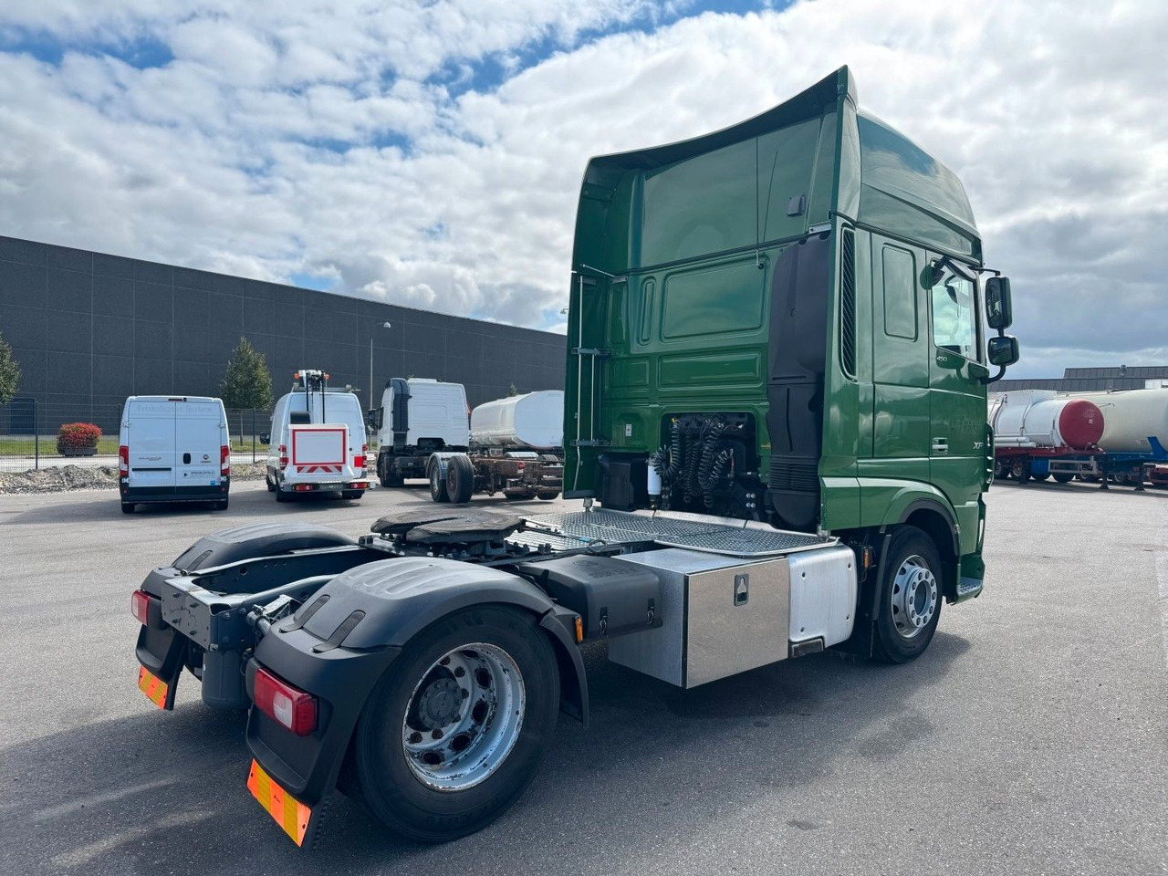 DAF XF 450 4x2 SSC Euro 6 - Tegljač: slika 3 DAF XF 450 4x2 SSC Euro 6 - Tegljač: slika 3