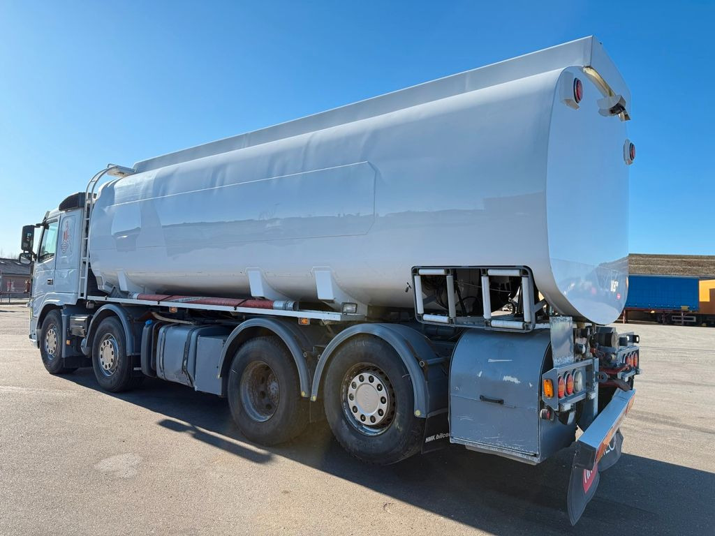 Volvo FM460 8x2*6 24.000 l. ADR Tank - Kamion cisterna: slika 4 Volvo FM460 8x2*6 24.000 l. ADR Tank - Kamion cisterna: slika 4