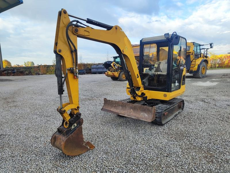 Caterpillar 302.5C - Mini bager: slika 2 Caterpillar 302.5C - Mini bager: slika 2