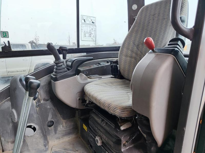 Volvo ECR40D - Mini bager: slika 5 Volvo ECR40D - Mini bager: slika 5