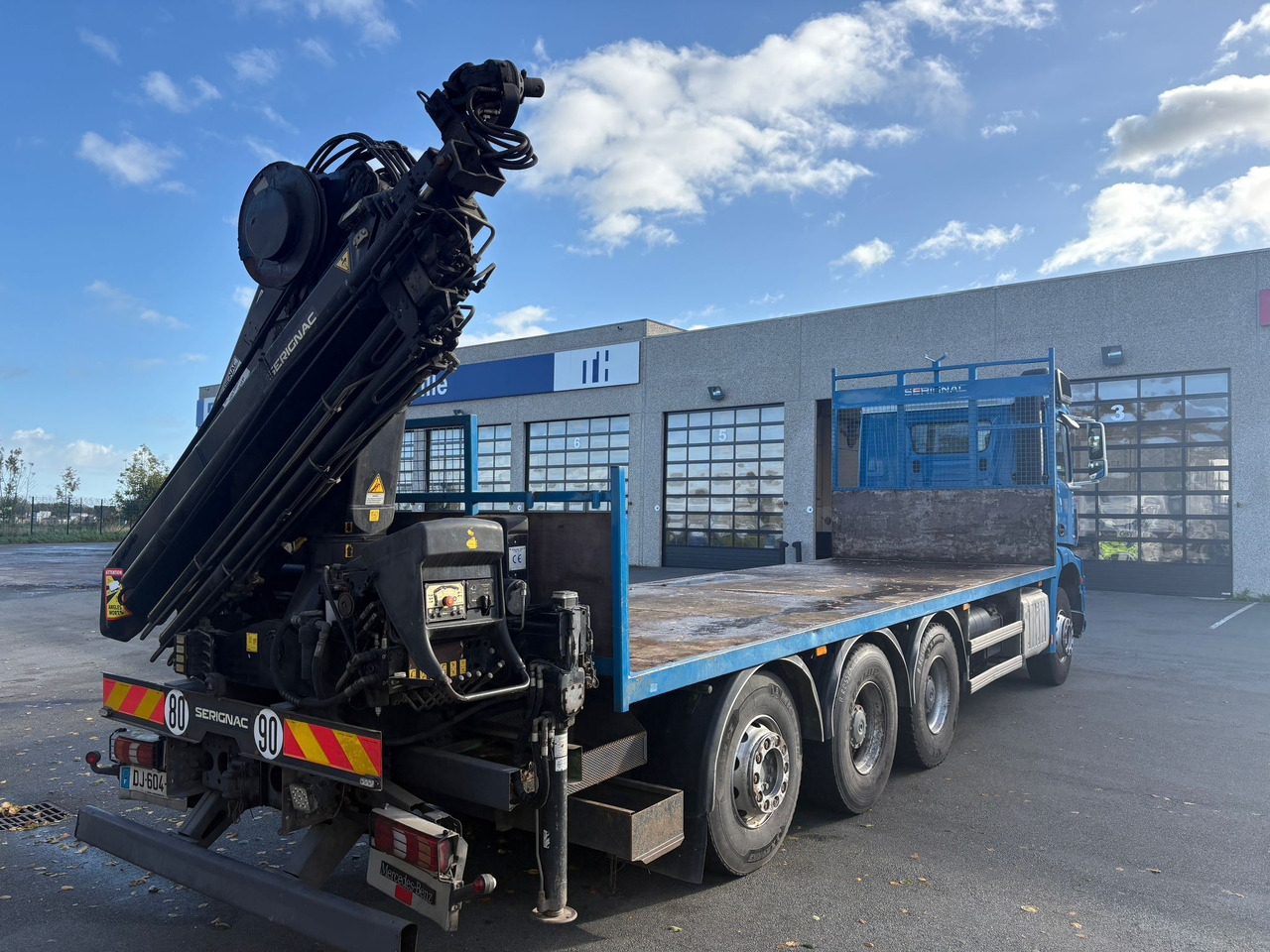 Mercedes Arocs 3240 - Kamion sa tovarnim sandukom: slika 3 Mercedes Arocs 3240 - Kamion sa tovarnim sandukom: slika 3