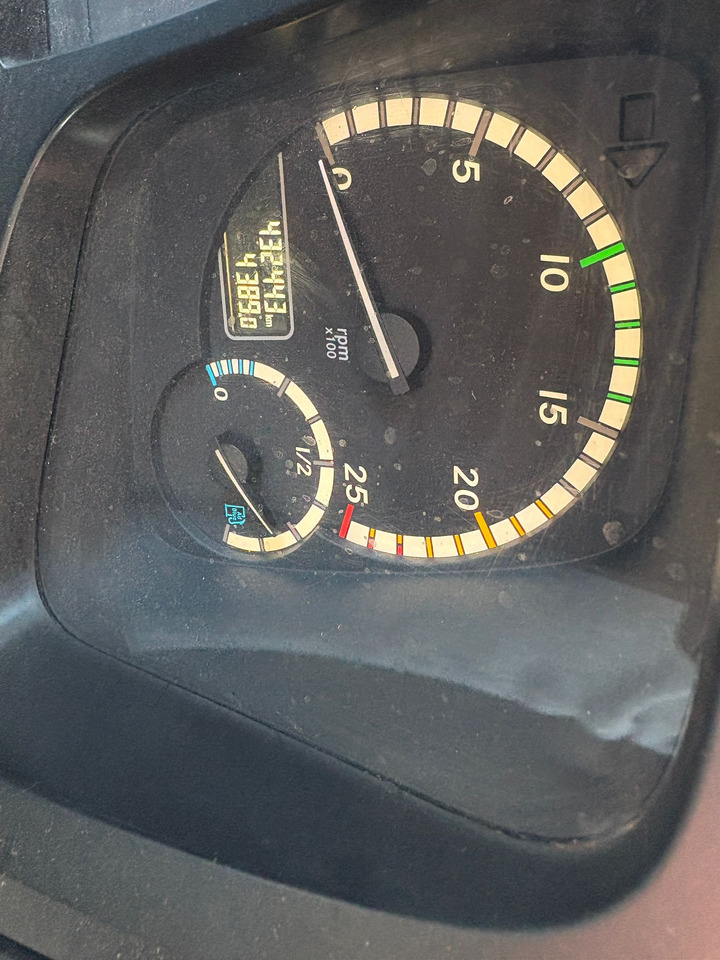 Mercedes Arocs 3240 - Kamion sa tovarnim sandukom: slika 5 Mercedes Arocs 3240 - Kamion sa tovarnim sandukom: slika 5