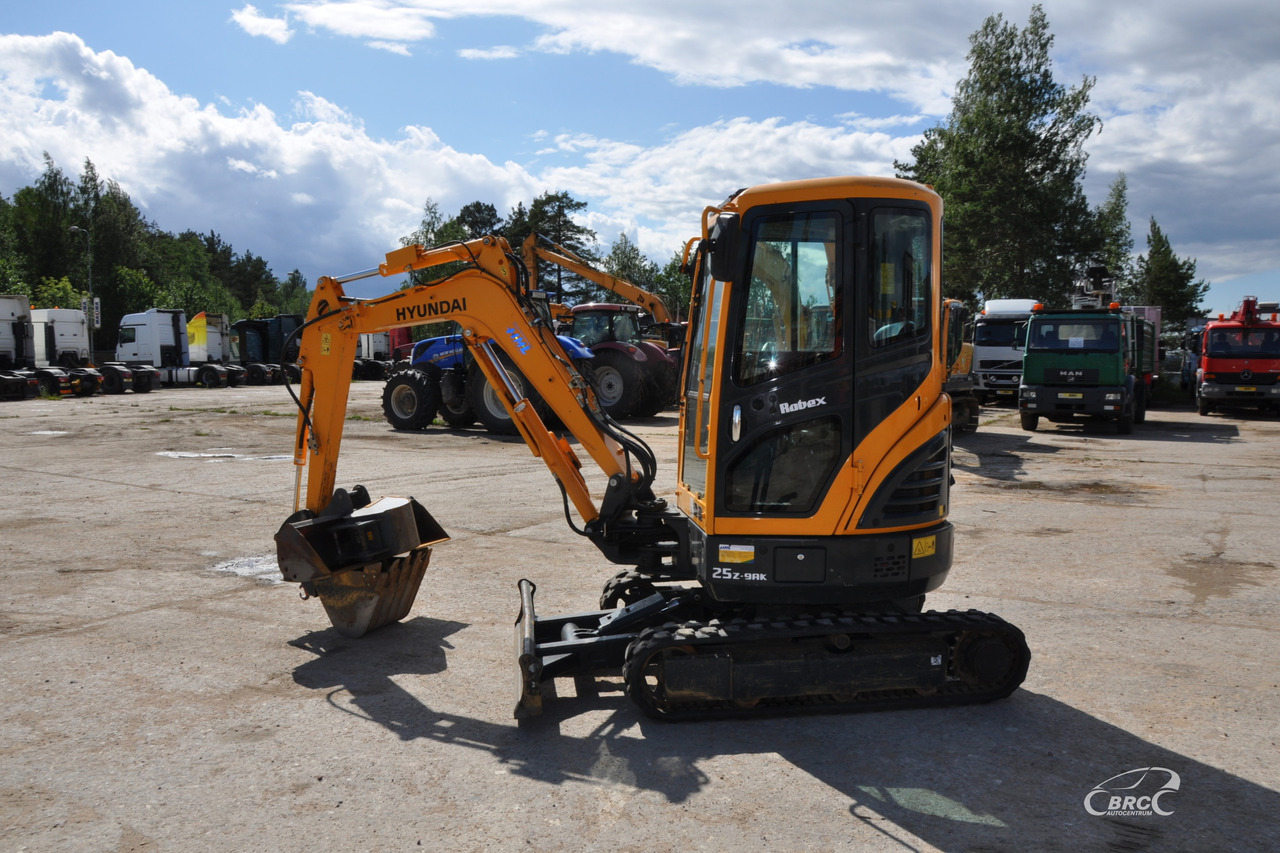 Hyundai R25Z-9AK - Mini bager: slika 3 Hyundai R25Z-9AK - Mini bager: slika 3