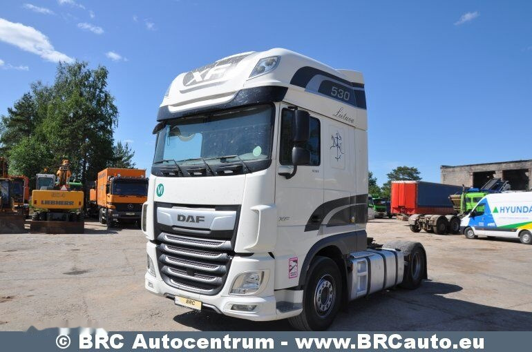 DAF XF 530FT SuperSpaceCab Retarder Euro6 - Tegljač: slika 1 DAF XF 530FT SuperSpaceCab Retarder Euro6 - Tegljač: slika 1