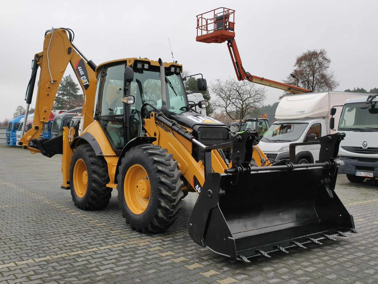 Caterpillar 444E Premier Sterowanie na Joystickach FULL OPCJA - Bager utovarivač: slika 2 Caterpillar 444E Premier Sterowanie na Joystickach FULL OPCJA - Bager utovarivač: slika 2