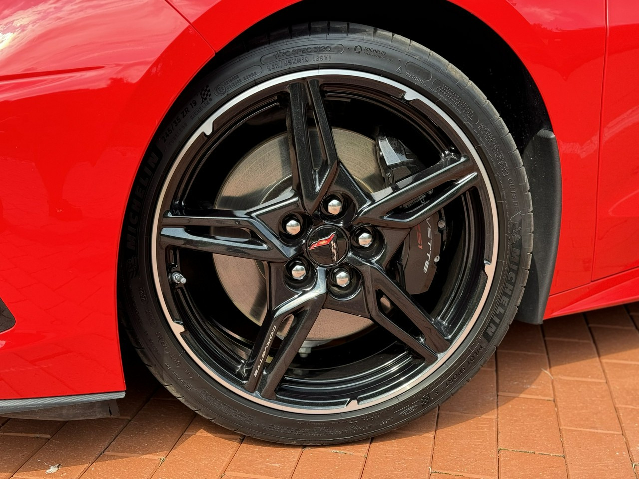 Kabriolet Chevrolet Corvette: slika 10 Kabriolet Chevrolet Corvette: slika 10