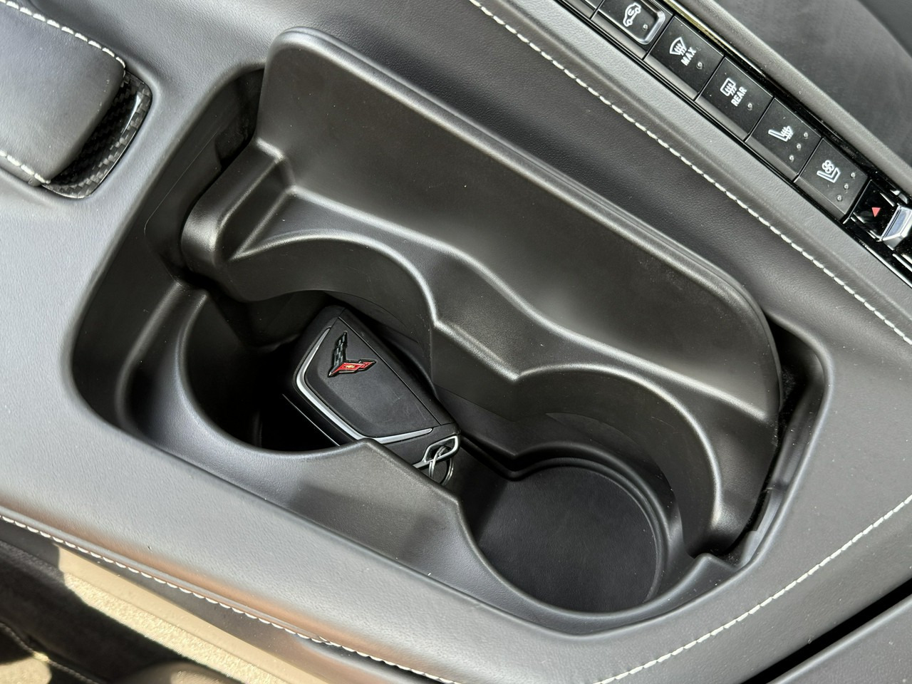 Kabriolet Chevrolet Corvette: slika 50 Kabriolet Chevrolet Corvette: slika 50